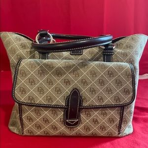 Dooney & Bourke Brown purse